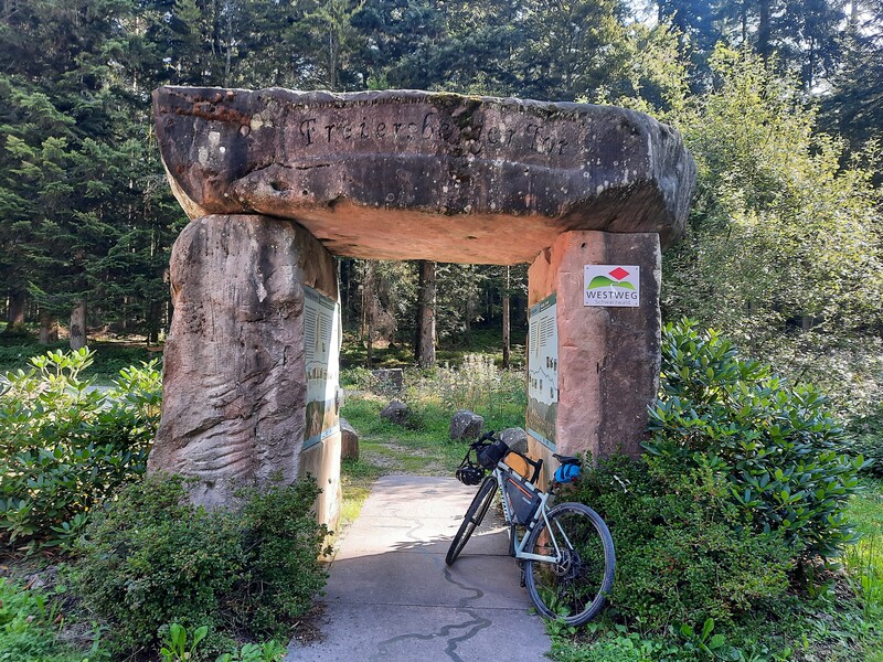 Westweg Tor vor Hausach